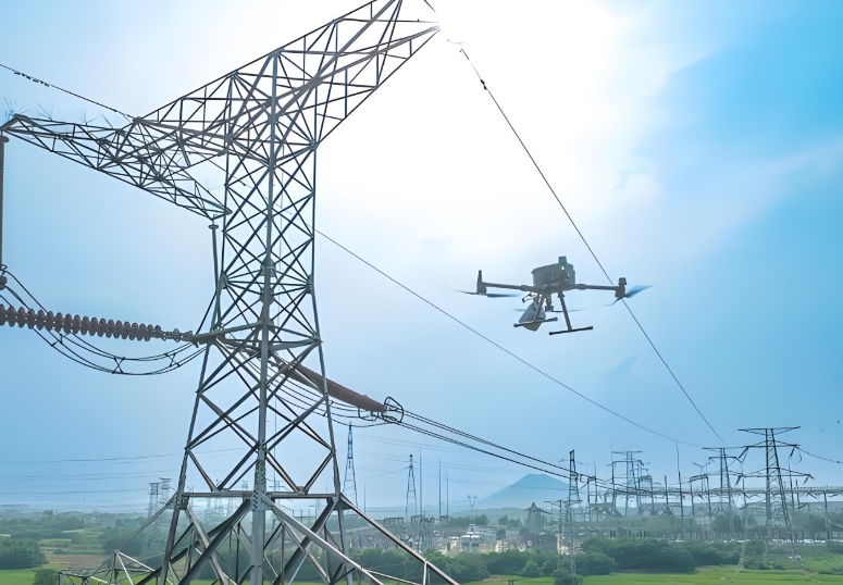 大專畢業(yè)生憑實力獲取高薪，多旋翼超視距駕駛員執(zhí)照（電力巡檢員）